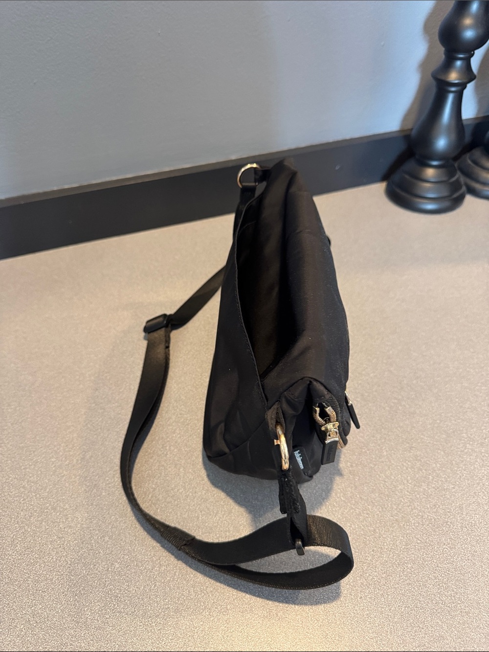 lululemon All Nighter Bag - 5L - Picture 2 of 7